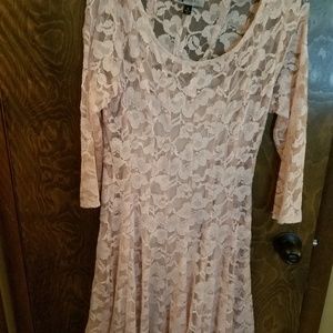 Sold. HOLDING  FOR OMBUTTERFLY Fay peach dress